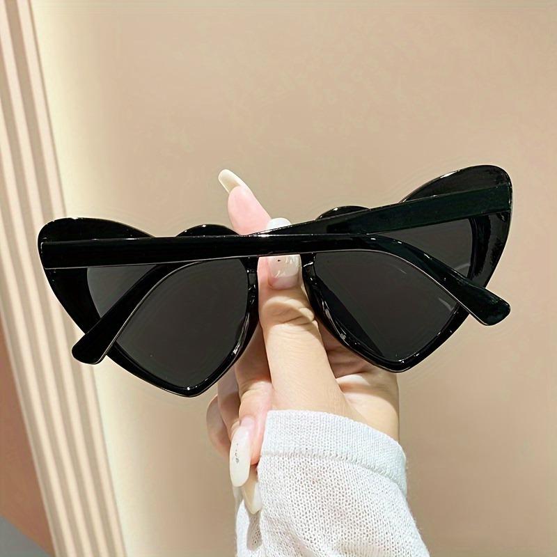 Chic Heart-Shaped Fashion Glasses for Women  Perfect for Beach Vacations Everyday Fashion