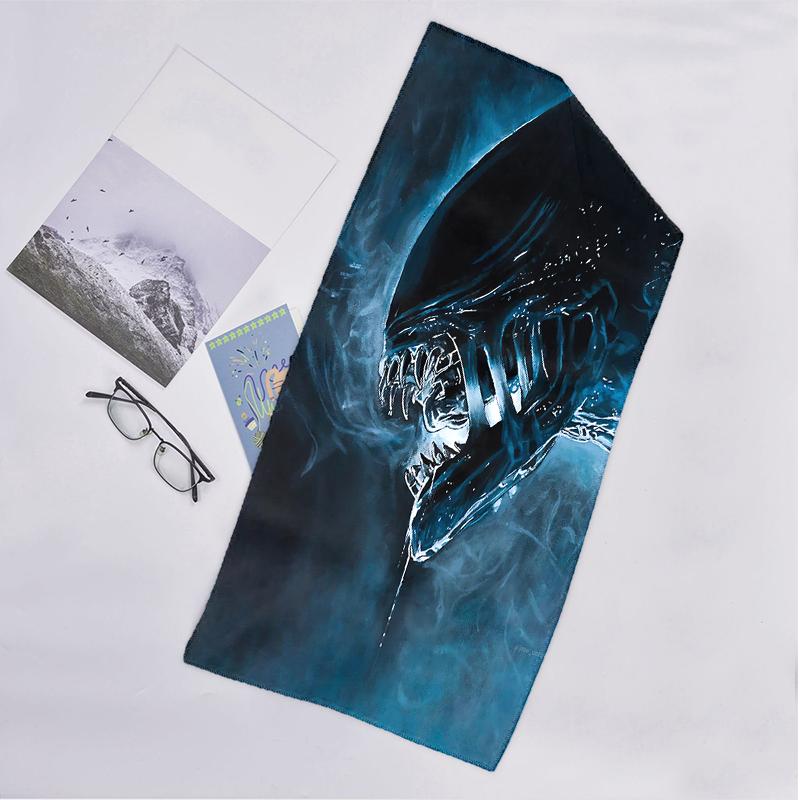 Alien Fashion Beach Towel: Ideal for Summer Adventures Soft, Absorbent and Quick Drying Suitable for Swimming and Bathing