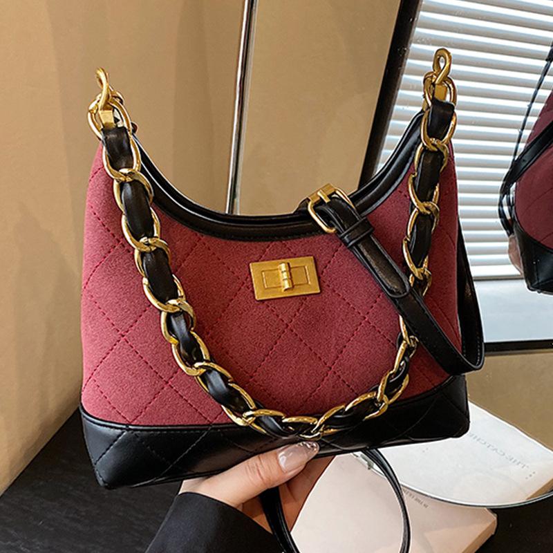 Premium diamond chain underarm bag women's 2025 new versatile retro messenger bag retro commuter dumpling bag