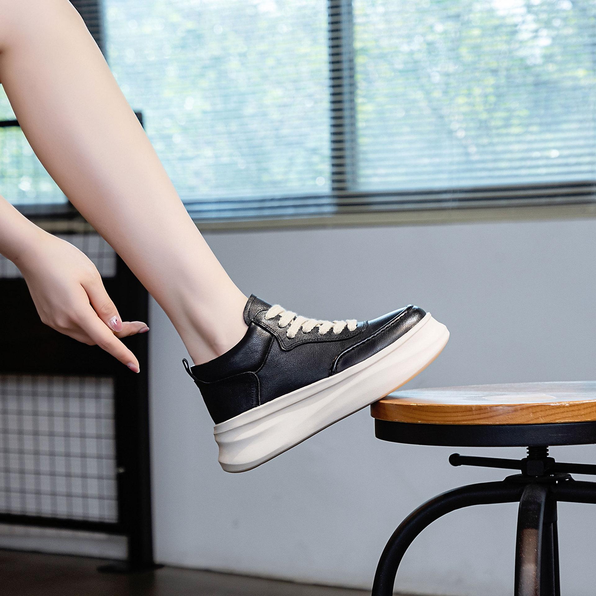 

Маленькие белые туфли Кроссовки на толстой подошве Повседневная обувь 40 чёрный