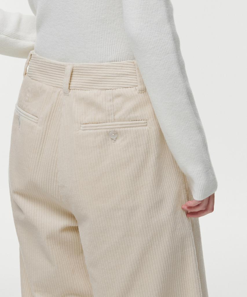 MUSINSA STANDARD WOMAN Women'S One-Tuck Wide Corduroy Pants [Cream]