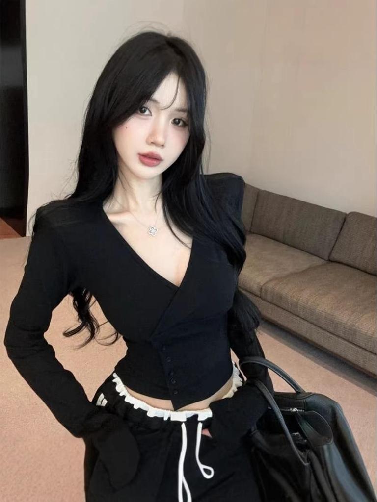 Spring 2026 Chic Spicy Girl Deep V-neck Long Sleeve Irregular Slim-fit Cropped Top for Women
