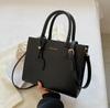 Wedding Bag High-end Messenger Bag Women's Bag 2025 New Bridesmaid Bag Handbag Red Wedding and Bride Bag