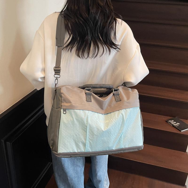 Geometric Pattern Travel Duffel Bag with Multiple Pockets Large Capacity Weekend Carry On Bag