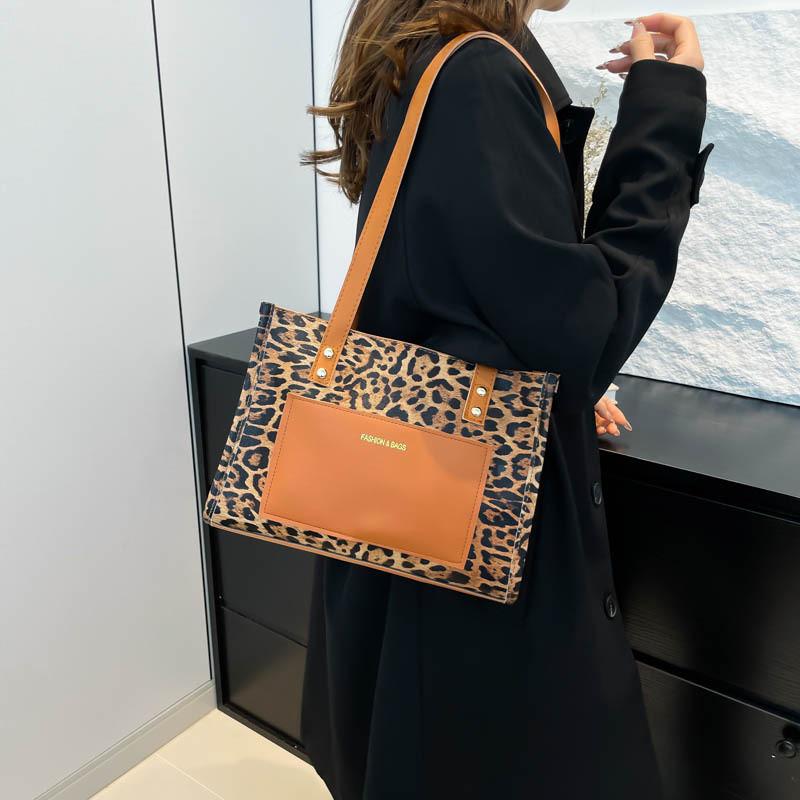 Fashionable Print Leopard Large Tote Bag For Women Stylish Pu Handbag Shoulder