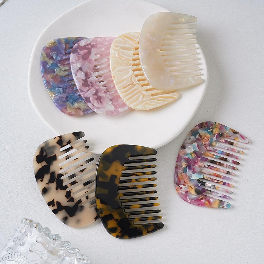 Portable hairbrush, new ladies' travel hairbrush, hairstyle accessories, portable hairbrush set, fashionable souvenir