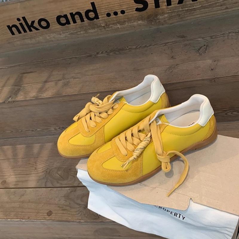 Women's Retro Colorblock German Trainers 2025, Versatile Inner Heightening Round Toe Lace-up Casual Sports Shoes, Forrest Gump Style.