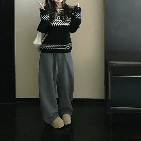 2026 Autumn/Winter French Chic Jacquard Sweater - Soft, Stylish, and Elegant for Women