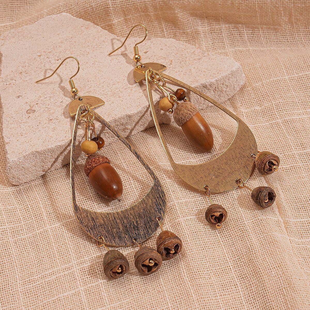 

Модные серьги-подвески для женщин золотой