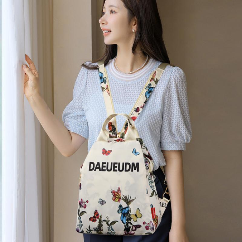 Women Butterfly Print Backpack Nylon Anti-theft Shoulder Bag Casual Daypack with Adjustable Strap Travel School Bags