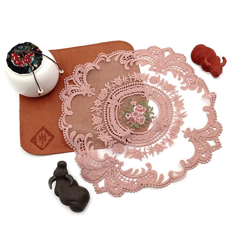 1Pcs Dining Table Embroidery Craft Placemat European Style Lace Insulation Plate Mat Anti-scald Coaster Table Pads