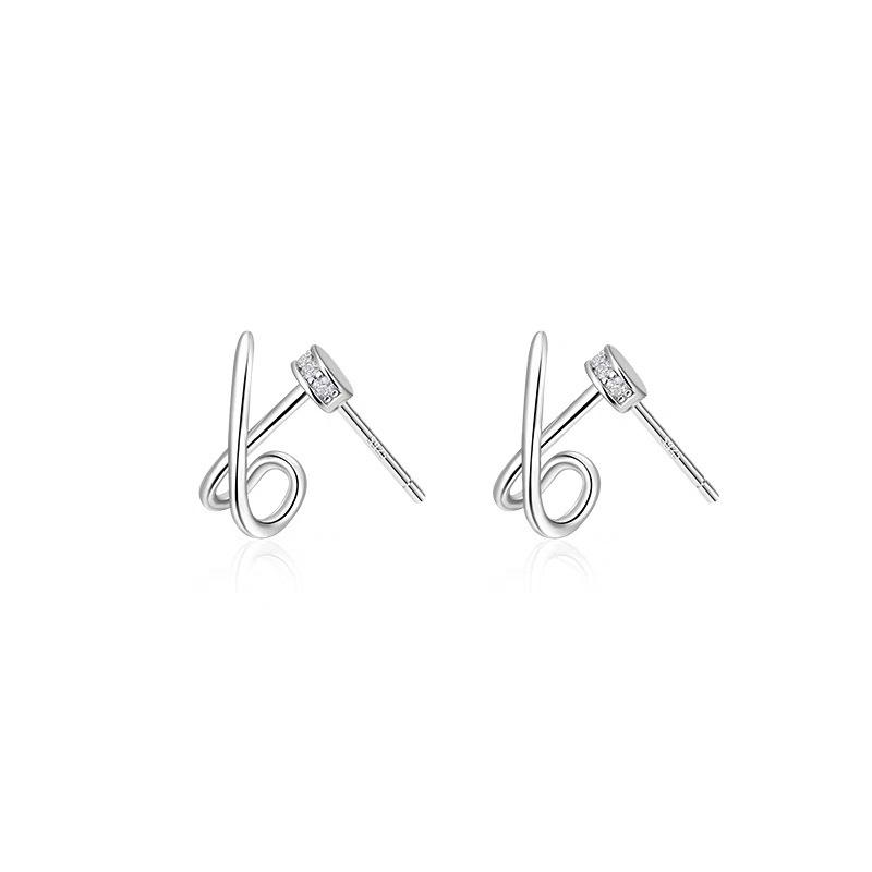 Cross Nails Premium Ear Clips No Ear Piercings Temperament Celebrity Earrings Personality Niche Fashion Design Earrings Women