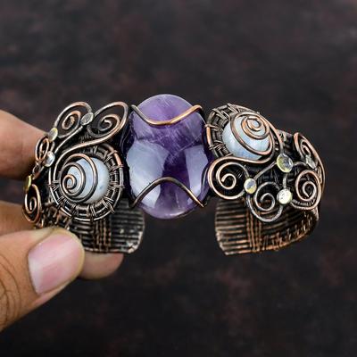 სამკაულები და ბიჟუტერია