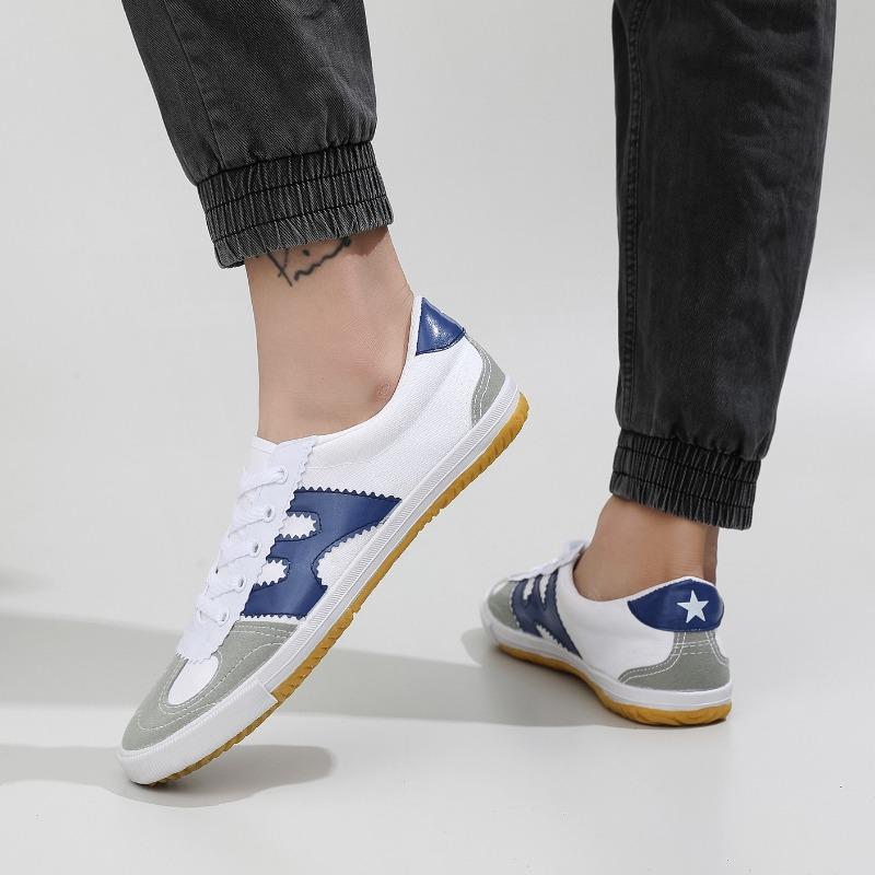 Halkfria Bekväma Sportskor i Canvas Multifunktionella Canvasskor Andningsbara Volleyboll Sportskor Vita Löparskor