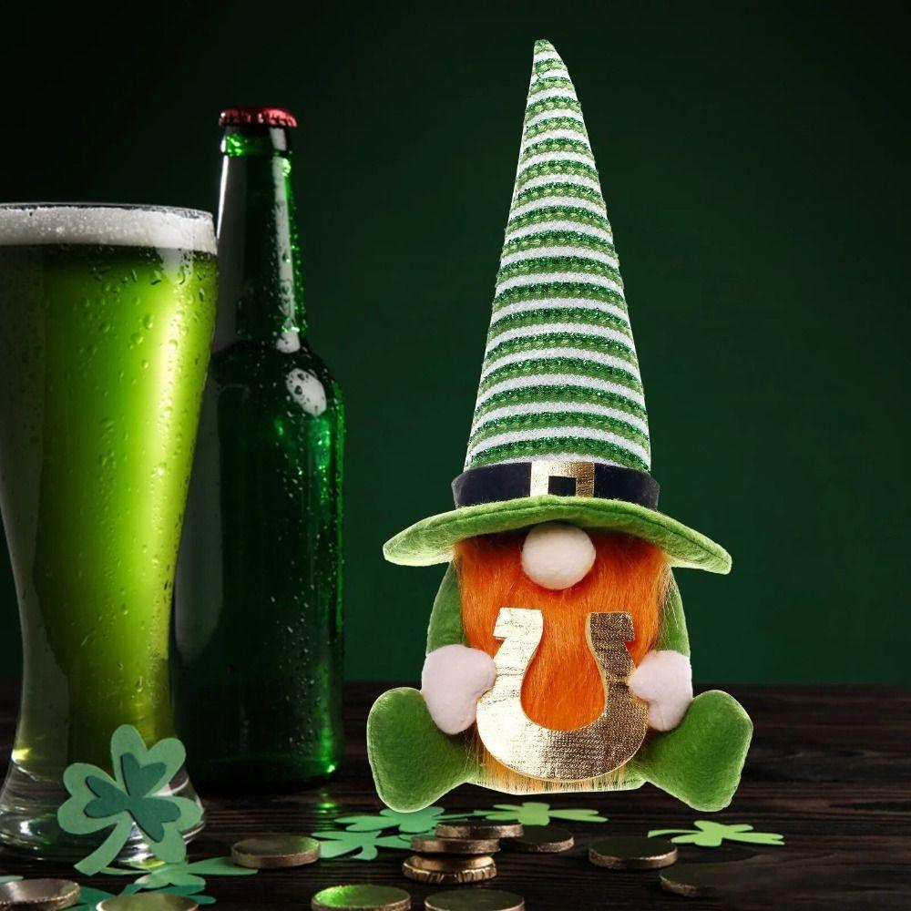 

Мягкий зеленый ирландский гном, стоящий на улице. Кукла Patrick s Elf Creative Green Clover Faceless от Irish Gifts