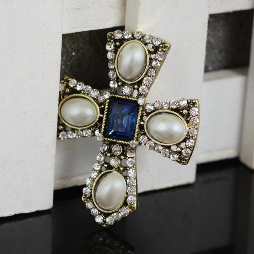 Kvinnor Retro Punk Style Crystal Rhinestone Cross Brosch