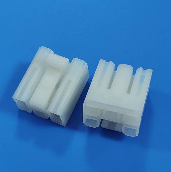 Automobil-Steckverbindergehäuse DJ7051-3-21 Stecker
