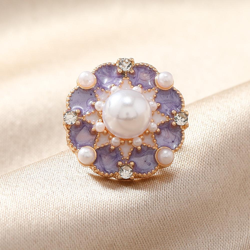 

Винтажные женские мужские элегантные эмалевые броши-кресты с жемчугом, лацканные булавки, унисекс, классическая мода, дворцовый стиль, изысканные значки, аксессуары