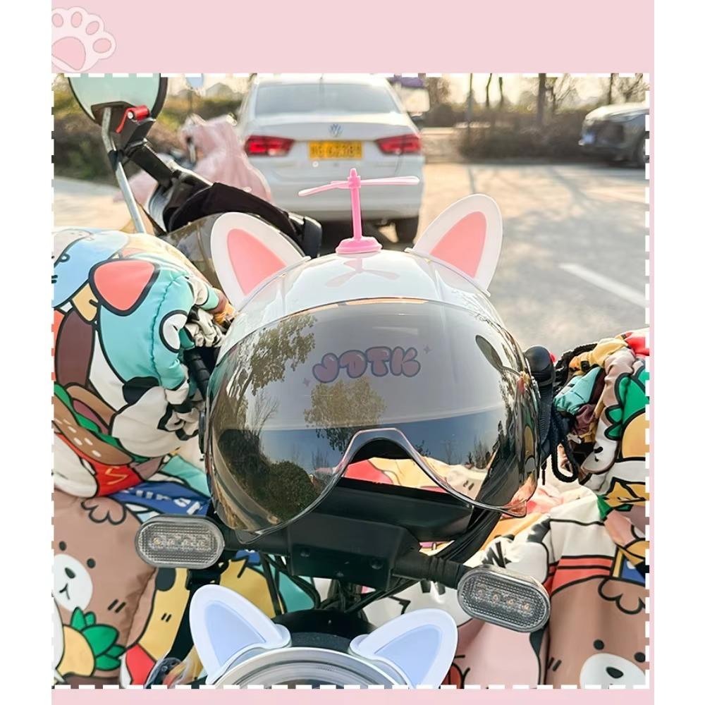 2PCS Motorcycle Helmet Decoration Cat Ear Cute Car Decoration Sticker Motorcycle Helmet Decoration (cat Ear Shaped Bread)