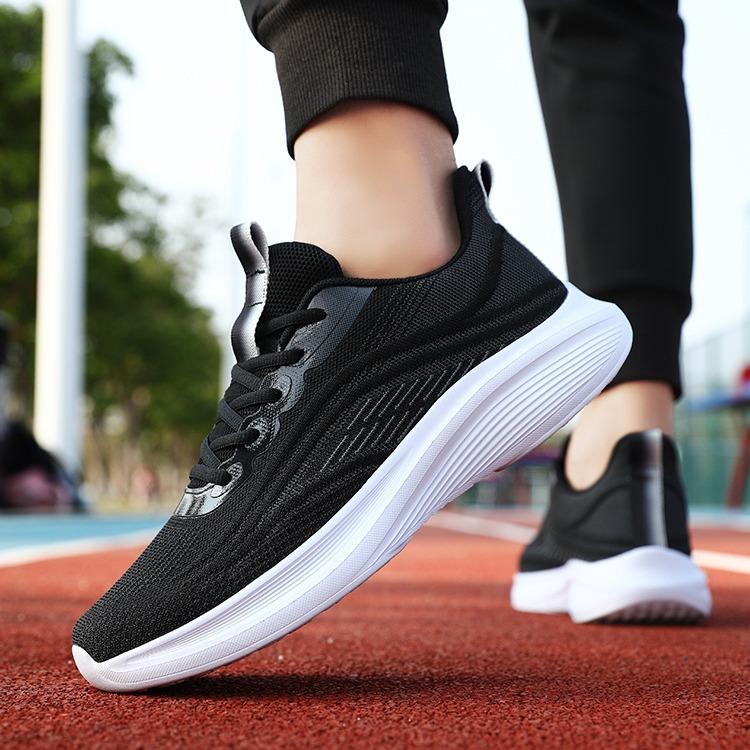 Męskie buty wiosna nowe siateczkowe oddychające dezodorujące buty sportowe męskie wszechstronne buty codzienne ultralekkie miękkie podeszwowe amortyzujące buty do biegania