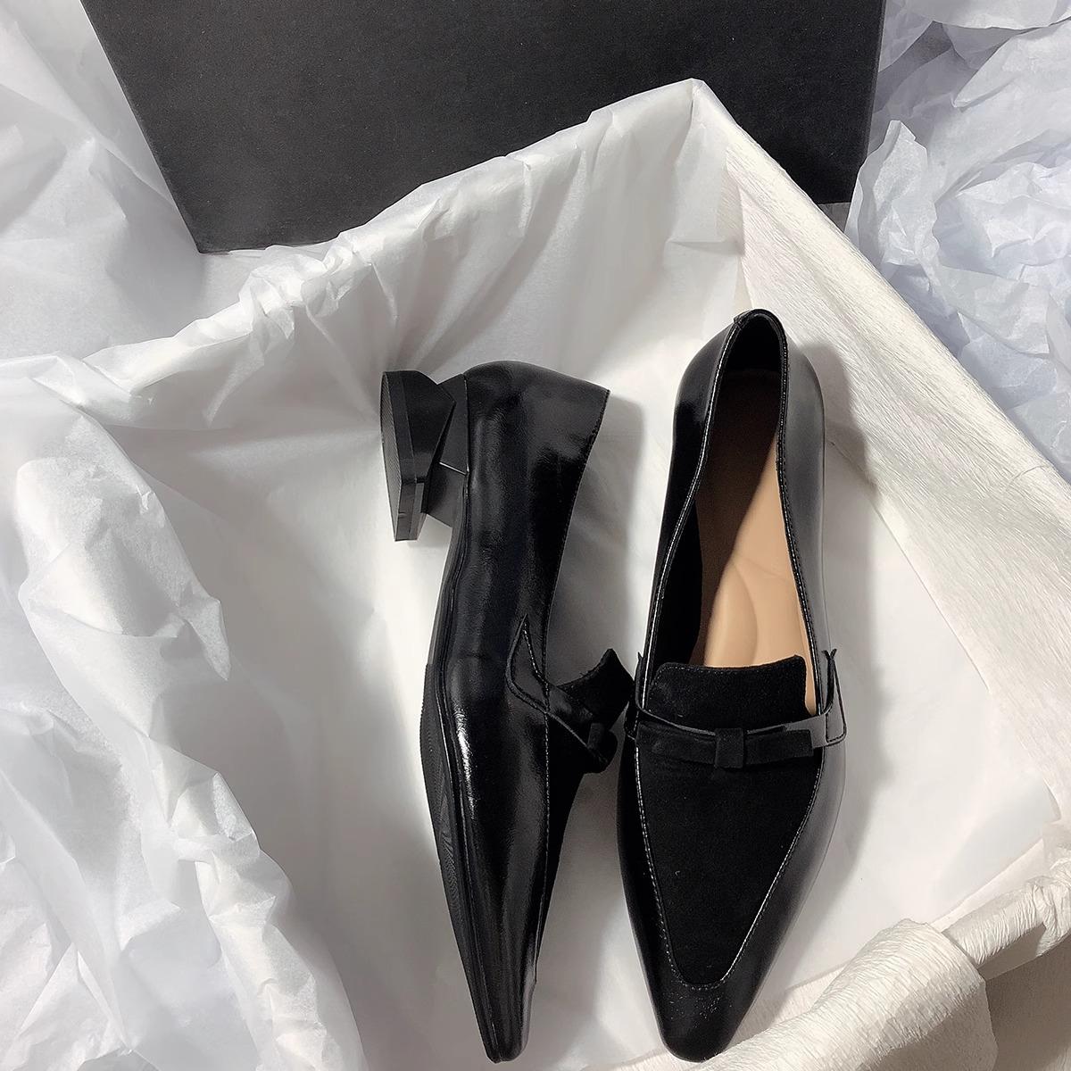 

Французские остроносые туфли-лодочки из натуральной кожи, женские, весна 2025, новая модель, толстый каблук, маленькие кожаные туфли, лоферы с бантом 39 чёрный