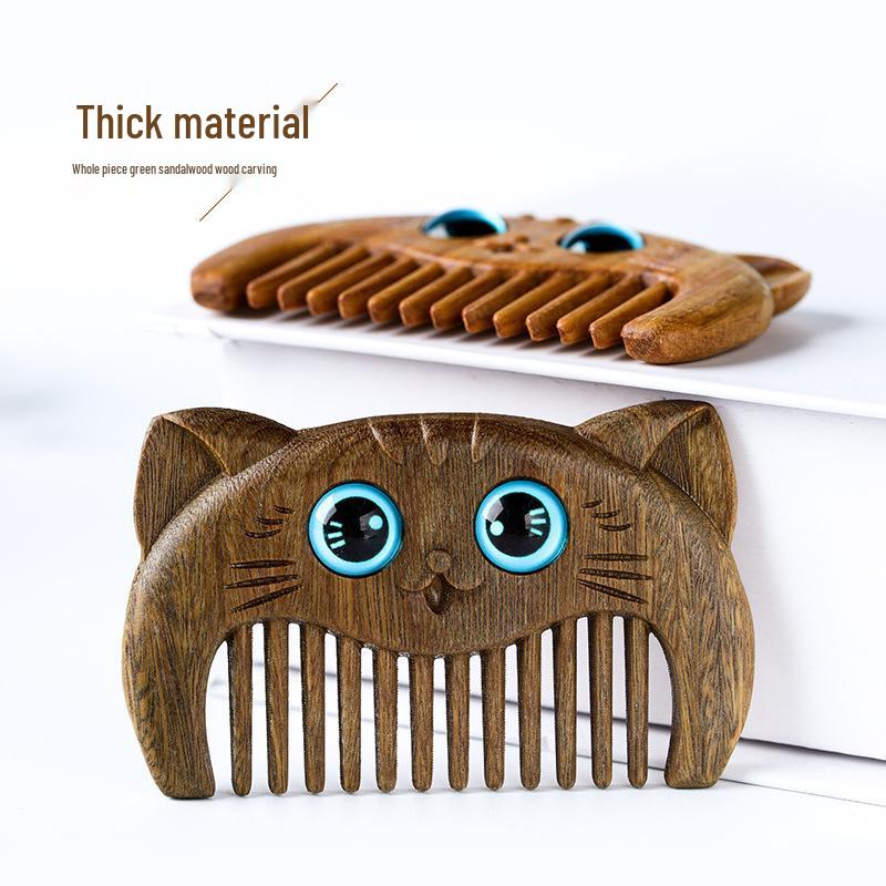 Green Sandalwood Compact Cat Comb - Mini Wooden Hair Comb for Children, Portable and Engraved.