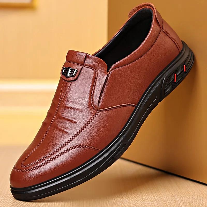 Fashion Spring Autumn New Slip-on Leather Loafers for Men Designer Soft-soled Casual Men Shoes Fashion Light Male Driving Shoes