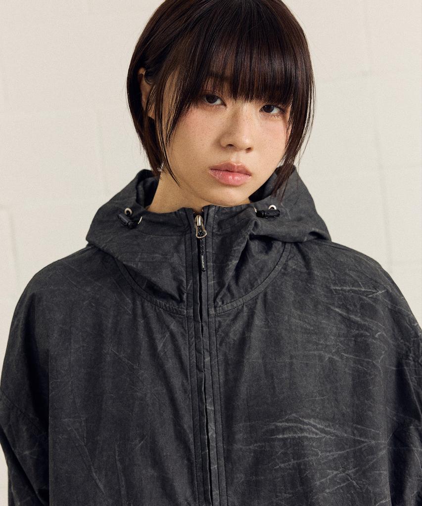 Filluminate Crease Washed Windbreaker-Black