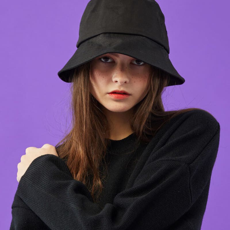 KOLEAT WOMEN Basic Semi Bucket Hat [Black]