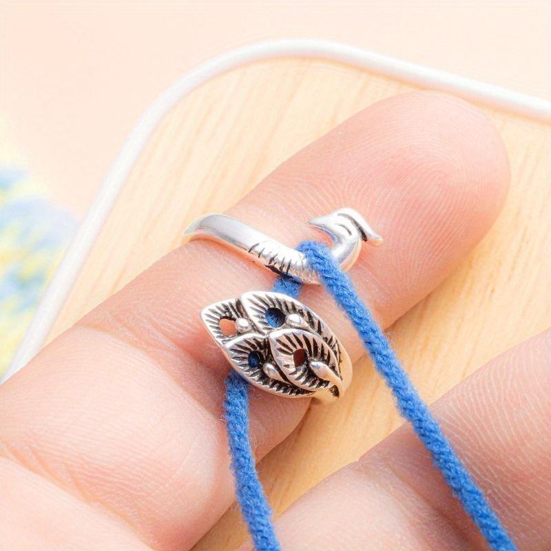 4pcs/set Knitting Help Tools Adjustable Crochet Thread Loop Knitting Ring Finger Wear Thimble Spring Guide Needle Sewing Accessory
