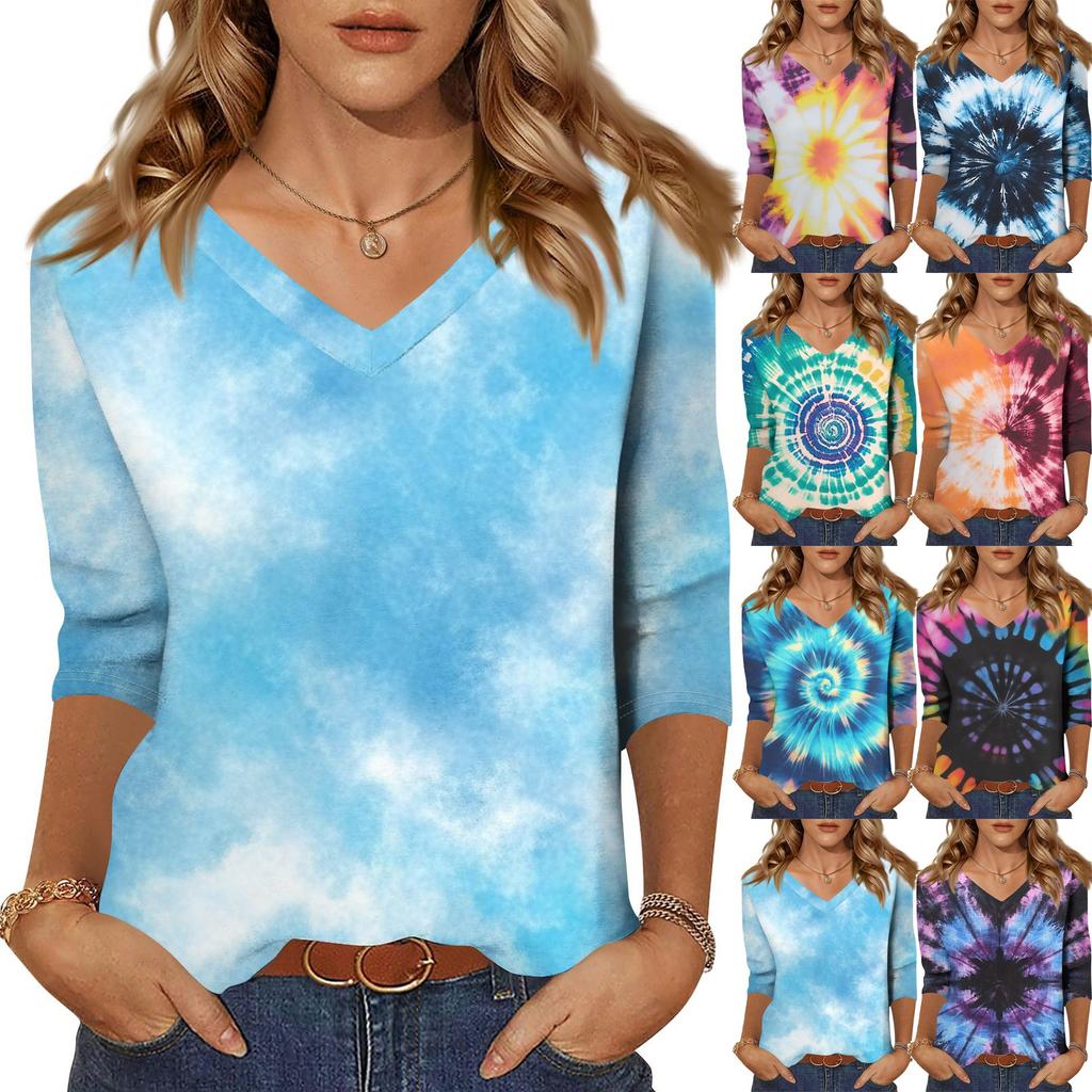 Women's Fashionable Casual Three-quarter Sleeve Small Floral Print Round Neck Top