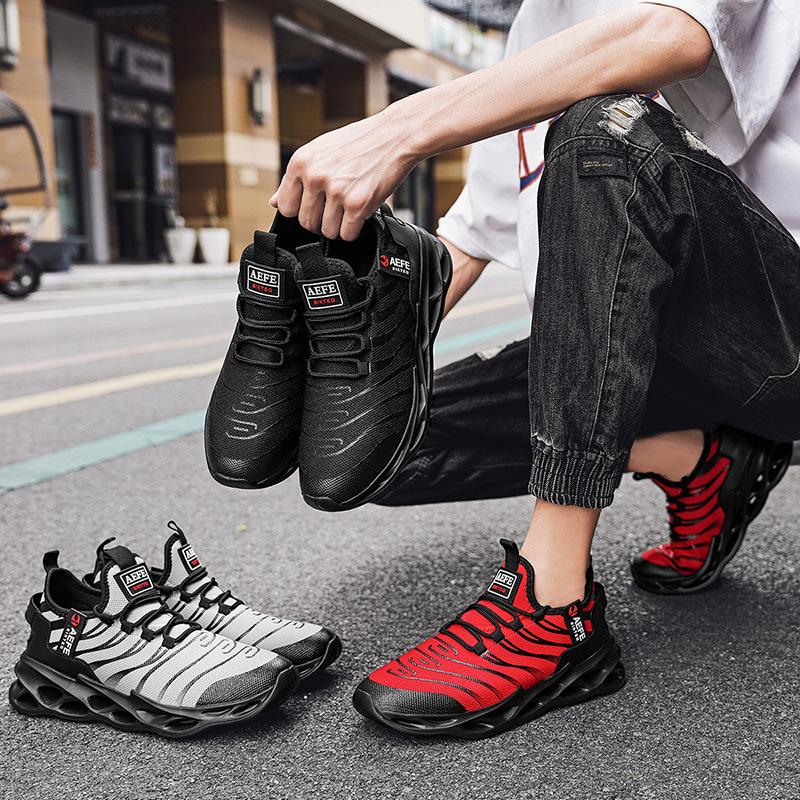 Leichte Sportschuhe Herren Fly-Woven Mesh 2025 atmungsaktive Herrenschuhe Jinjiang Kaltklebe-Klingenschuhe Sneaker