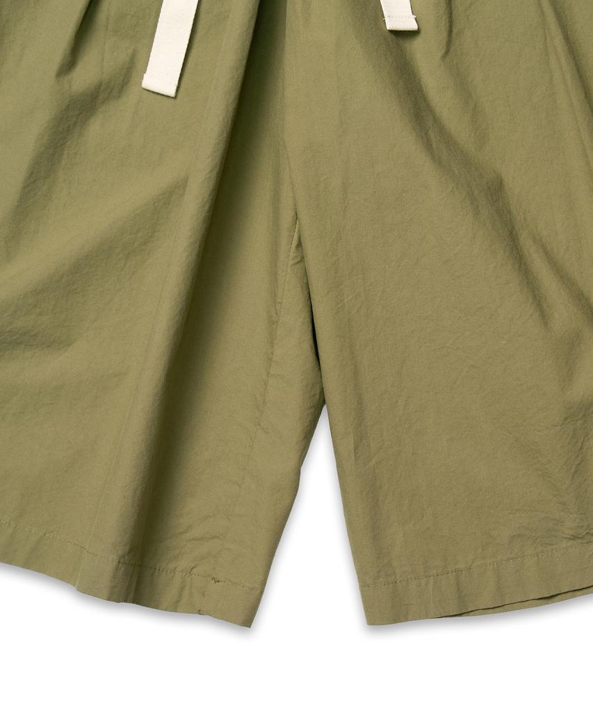 Cotton Bell Volume Pleated Shorts - Khaki