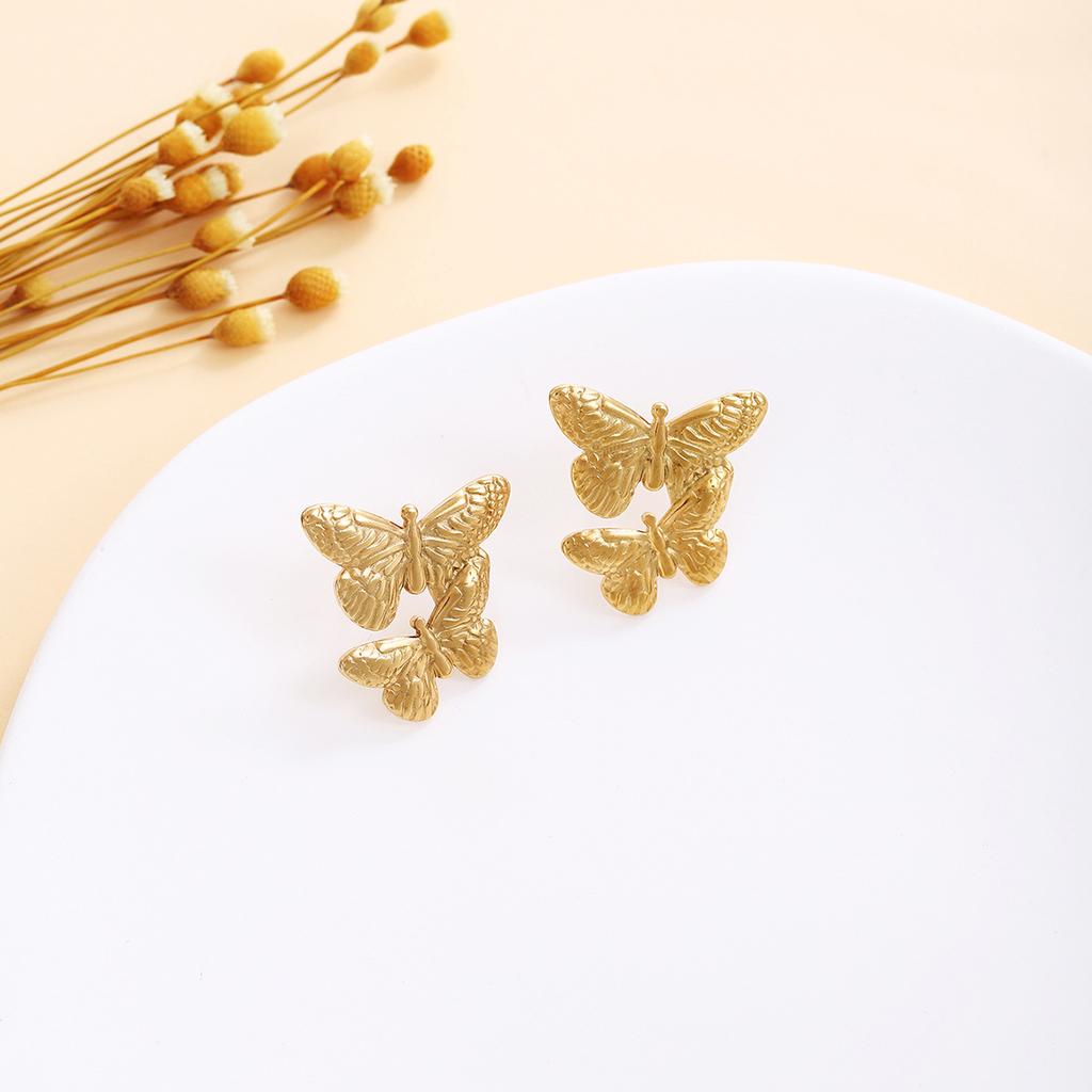 Spiral Maple Leaf Love Hollow Irregular Earrings, Heavy Industry Advanced Sense Metal Style Fashion Temperament Earrings