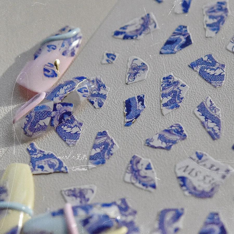 Oriental Blue and White Porcelain Nail Art Sticker Delicate Gold Outline Floral Nail Art Chinese Vintage Ceramic Manicure Decal