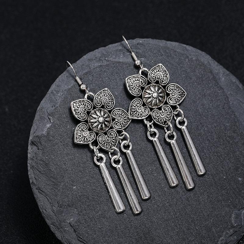 Retro Tibetan silver fringed earrings women's long temperament versatile earrings fashion personality vacation earrings