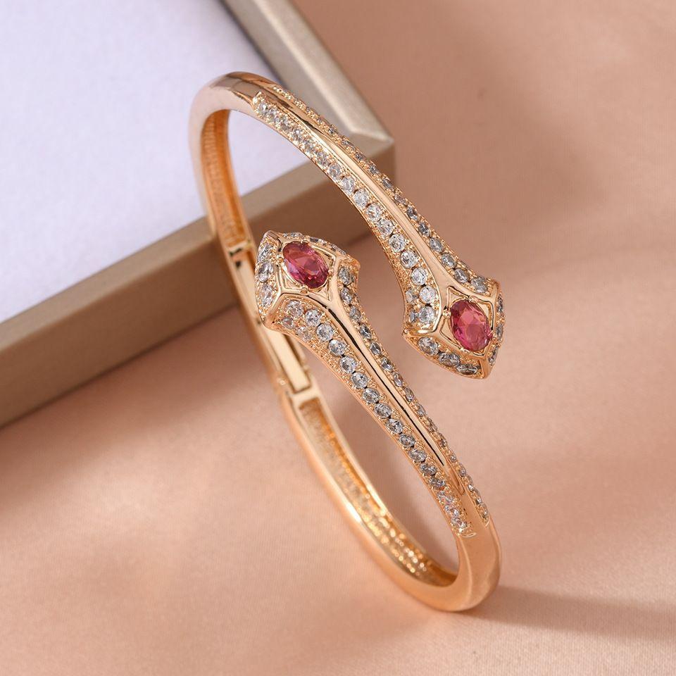 Snake-shaped Bracelet, Light Luxury, Light Luxury, Exquisite High-end Bracelet