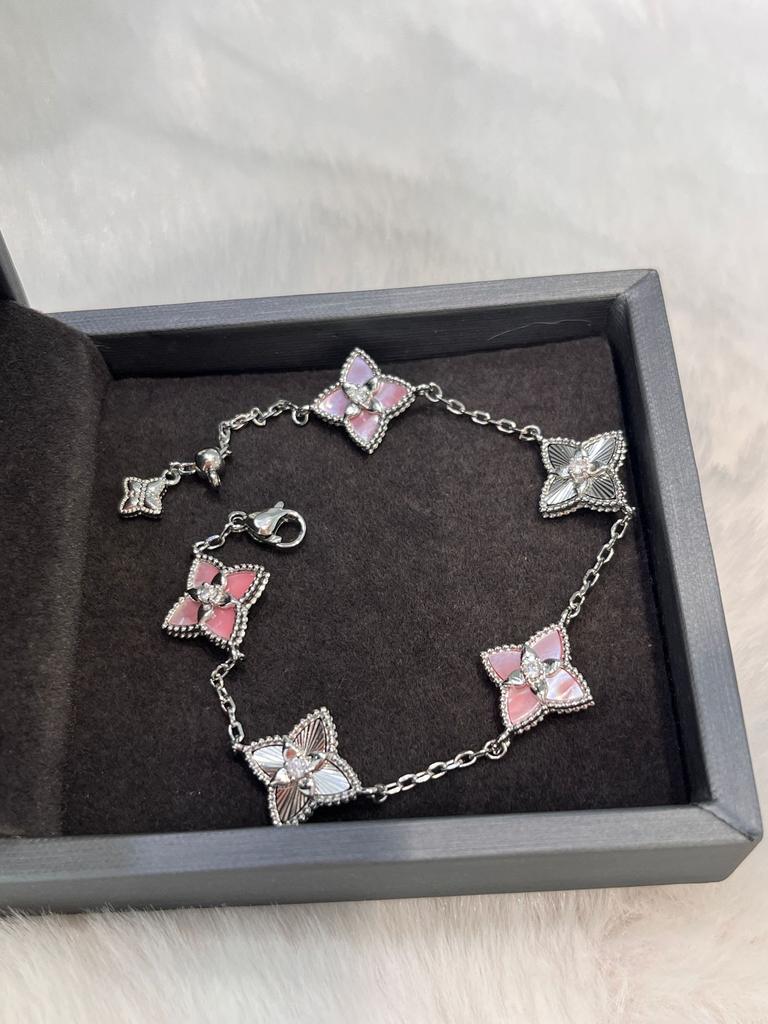 Light Luxury Powder Shell Purple Chalcedony Laser Four-Leaf Clover Five-Flower Bracelet Retro Court Style Sweet Temperament Necklace