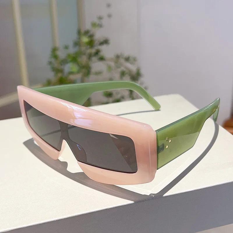 Big Frame Square Sunglasses Women Men Vintage Fashion UV400 Luxury Designer Sun Glasses One Piece Rivet Shade