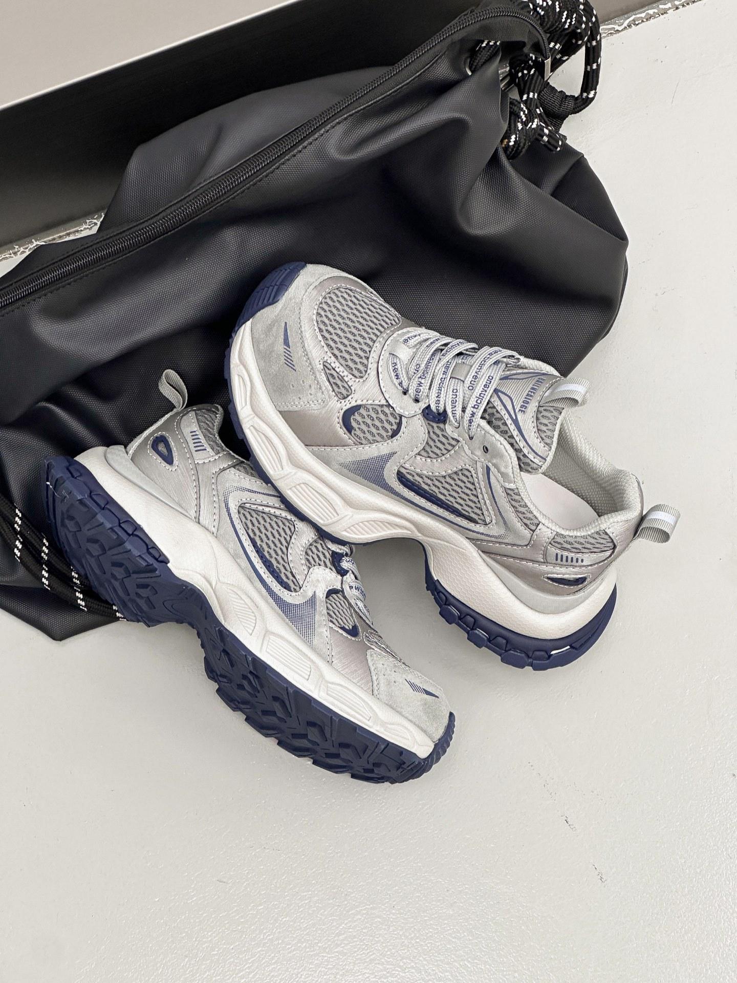 

Thick-soled heightening dad shoes women s spring 2025 new silver breathable versatile lightweight sports and leisure shoes 40 серо голубой