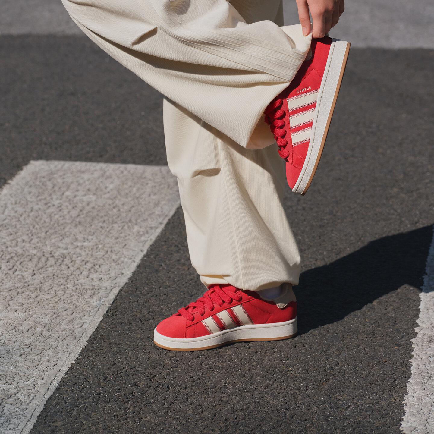 

adidas Campus 00s Camp Crew Red Cream White Core White (Women s) 36