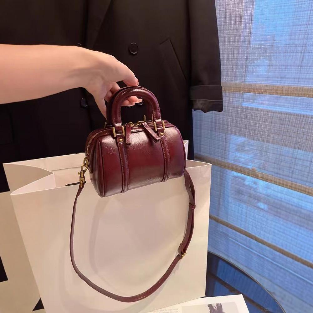 This year's popular niche exquisite portable Boston bag women's 2024 new retro fashion shoulder messenger bag
