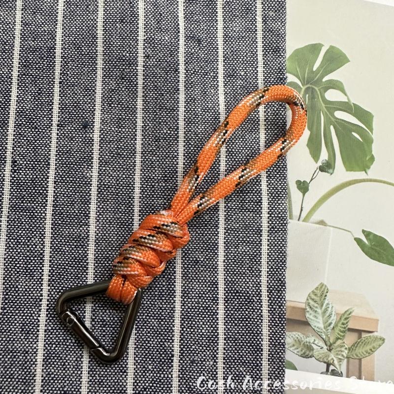 

Handmade Snake Knot Paracord Keychain Outdoor Rock Climbing Camping Rescue Survival Rope Backpack Buckle Outdoor Accessories