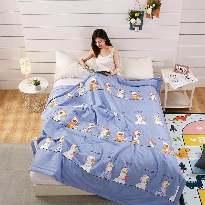 Summer & Autumn Lightweight Quilt: Double and Single Air Conditioning Blanket for Kids, Thin, Machine Washable