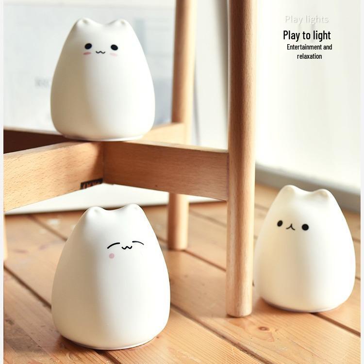 Rechargeable Cat-Shaped Silicone Night Light with Remote for Breastfeeding - Colorful, Tap-Control Atmosphere Lamp