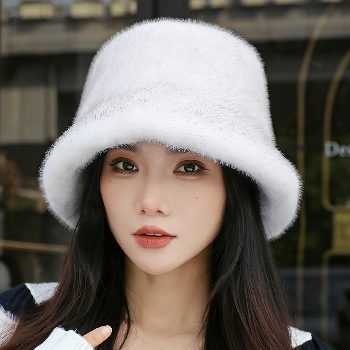 

Элегантная женская панама из искусственного меха — уютная и теплая зимняя шапка-рыбак с регулируемой металлической застежкой, идеально подходит для рождественских вылазок