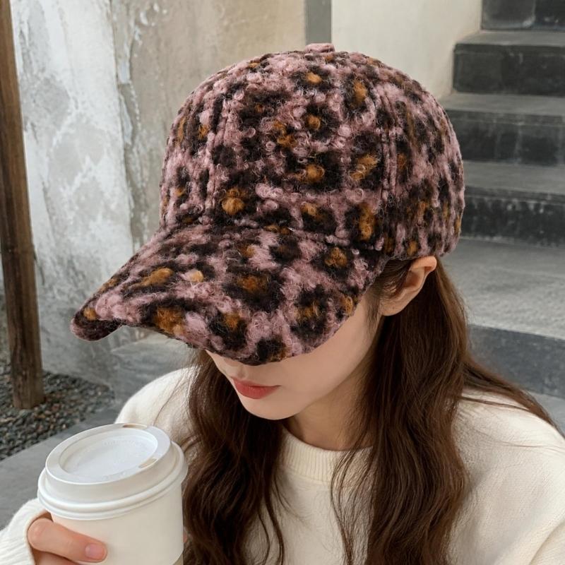 Polyester Animal Print Baseball Cap with Thick Soft Lining, Firm Bill and Rear Adjustment for Adult Unisex Cold Weather Wear