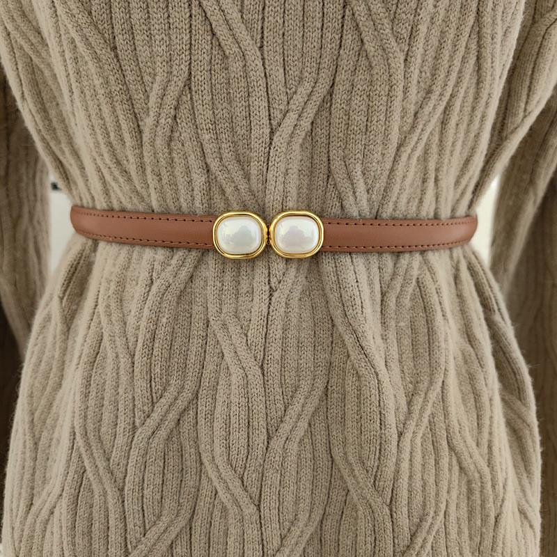 Fashionable Women Leather Belt With Pearl Metal Buckle For Office Gift Weekend