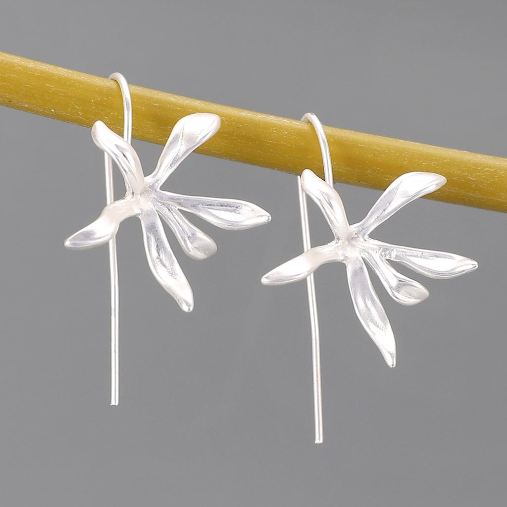 Europa und Die Vereinigten Staaten Persönlichkeit Kreative Blumen Hängende Ohrringe Damen Einfach Täglich Vielseitig Schmuck Geschenke