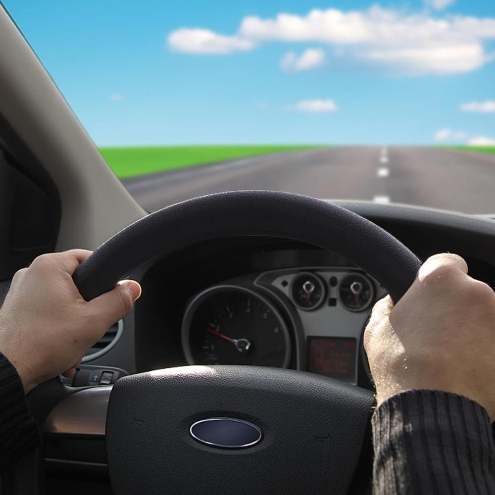 Anti-Slip Silicone Steering Wheel Cover - Universal Fit, Soft And Odorless, Durable For All Seasons